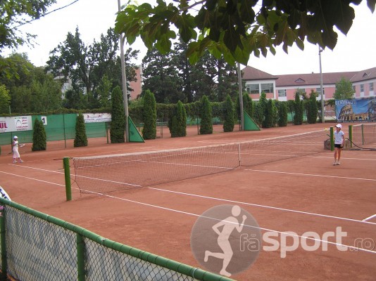 market waste away Herbs Club Sportiv Sanatatea - teren de tenis in Oradea